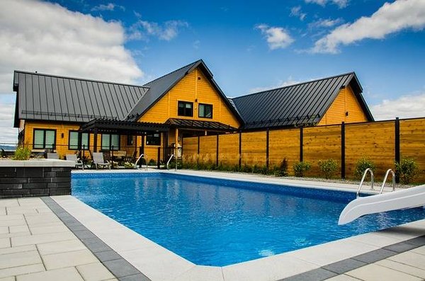 Équipements et produits nécessaires pour l'entretien de votre piscine